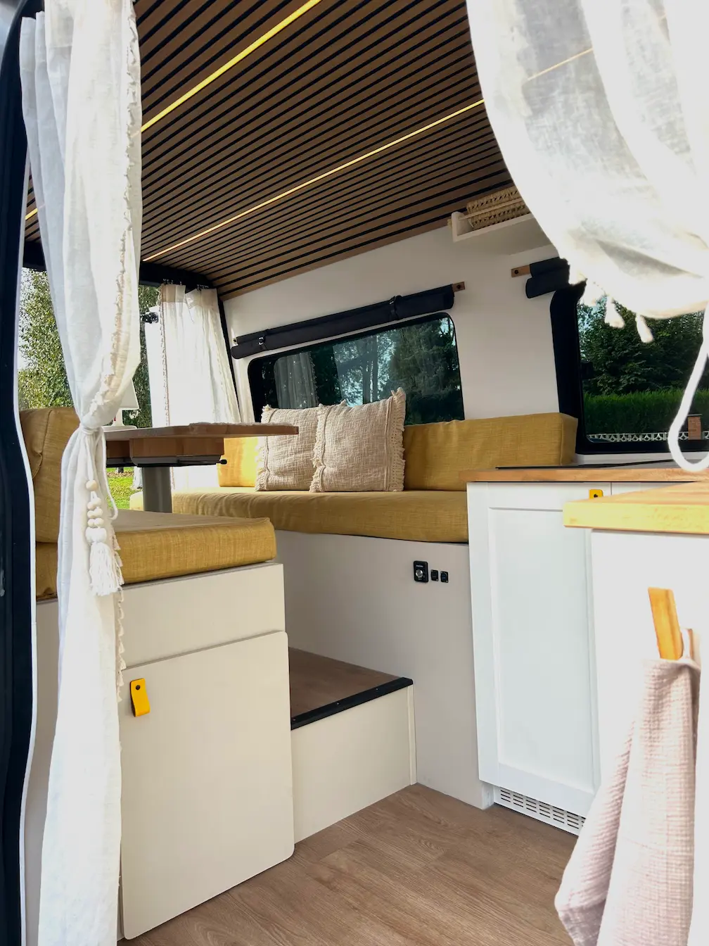 Stijlvol Ibiza style interieur